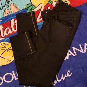 Forever 21 Black Jegging